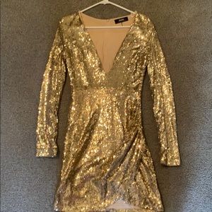 Lulus gold sequin, body on dress worn once. Size M